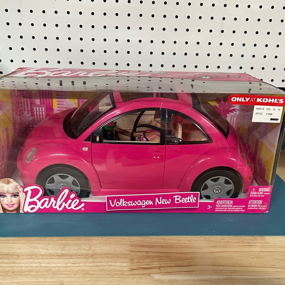 Barbie Volkswagen New Beetle - Vibrant Pink